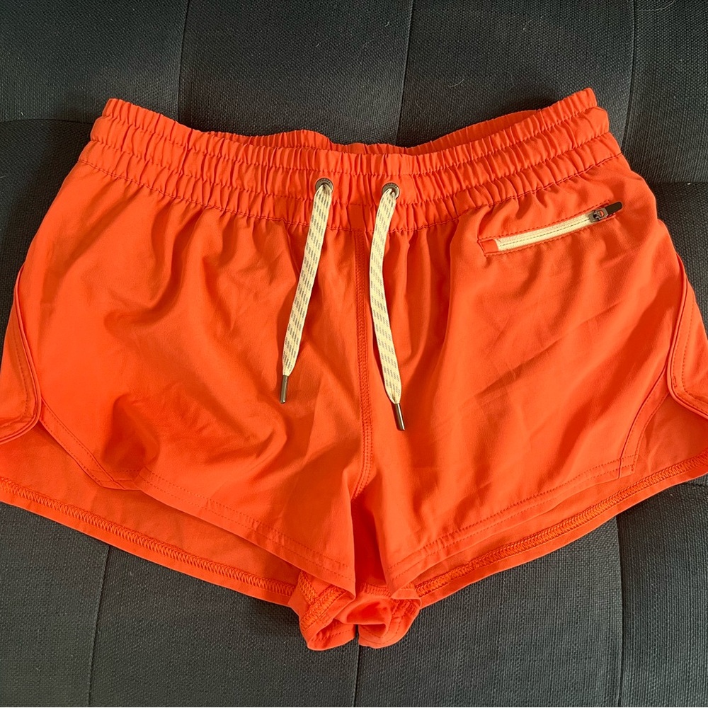 Vuori Clementine 2.0 Women's Athletic Shorts Small